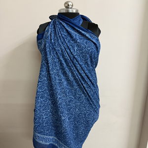 Chal de Algodón Estampado a Mano con Diseño Floral Azul CHHEENT, Resistente al Viento, Duradero, Ligero y Transpirable para Mujer - Product Image 4