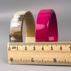 Brazalete Unisex de Cuerno de Búfalo, Joyería Moderna, Brazalete de Cuerno de Búfalo Personalizado, Accesorio Hecho a Mano - Product Image 1