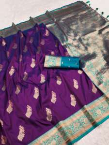 Ethnic Style Soft Silk Saree with Floral Peacock Pattern and Zari Weaving <b>Bandana</b> Style - Product Image 3