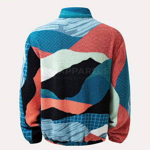 Veste d'hiver en laine sherpa de luxe, chaude, avec logo sur le devant, design écologique et coupe-vent, finition lisse et coupe confortable - Product Image 2