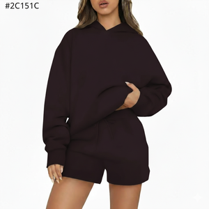 Conjunto de Sudadera con Capucha y Pantalones Cortos Casuales para Mujer, Corte Holgado, Dos Piezas, 100% Algodón, Estilo Urbano Minimalista para Comodidad Diaria - Product Image 1