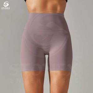 Pantalones cortos de entrenamiento de gimnasio de cintura alta para mujer, novedad, logotipo personalizado, sin costuras, transpirable, ligero, patrón sólido - Product Image 3