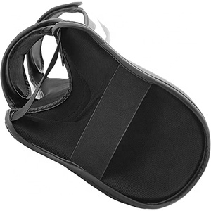 Espinilleras MMA de cuero con logotipo personalizado profesional Muay Thai Boxing Venta al por mayor Espinilleras Ideal para protección a un precio económico - Product Image 5