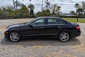 Mercedes-Benz E550 berline 2011 d'occasion en excellent état - Product Image 5
