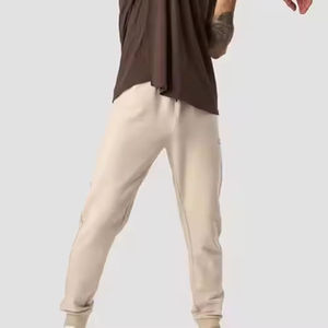 กางเกงผู้ชายดีไซน์และขนาดสั่งทำพิเศษ  สไตล์โดดเด่น  ปรับแต่งโลโก้ของคุณเอง  กางเกงวอร์มผู้ชายเนื้อผ้าเบา ซักแล้วใส่สบาย - Product Image 1