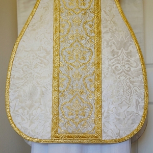 <b>White</b> <b>Silk</b> Roman Chasuble Gold Damask Brocade Hand Embroidery Catholic Priest Vestment Liturgical Clergy Mass <b>Robe</b> Set - Product Image 3