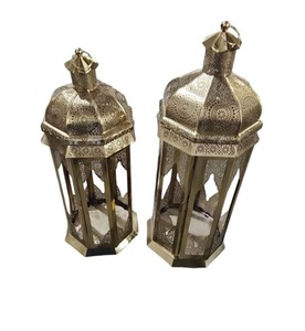 Juego de 2 piezas de farol colgante de hierro de alta calidad con acabado recubierto de polvo amarillo para decoración del hogar farolillos colgantes de Metal - Product Image 6