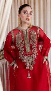 ROBE NEW--BEAUTIFUL LONGUE KURTA, PLAZO & DUPPATA AVEC BELLE BRODERIE ZARDOZI ORNEE POUR LA Fête/MARIAGE = 2024 - Product Image 2