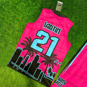 Uniformes football américain 7 sur 7 personnalisables par sublimation nouvelle mode de vêtements de sport pour jeunes hommes avec haut de rugby personnalisé - Product Image 5