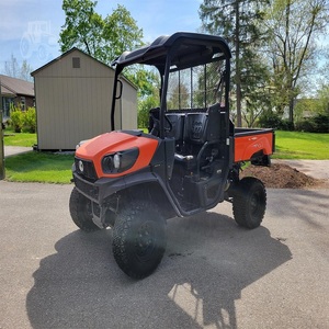 Véhicule utilitaire Kubota RTV-XG850 : solution puissante pour l'agriculture et le travail, offrant des performances, une durabilité et un confort exceptionnels. - Product Image 1