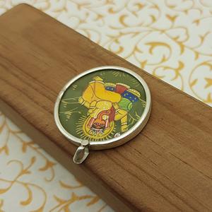 Pendentif en verre en argent 925 avec pendentif de peinture spirituelle de bijoux peints à la main de Lord GaneshArtwork Unique - Product Image 5