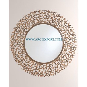 Admirable miroir mural décoratif de grande taille en aluminium plaqué or de designer nouveauté miroir mural suspendu de luxe moderne à vendre - Product Image 5