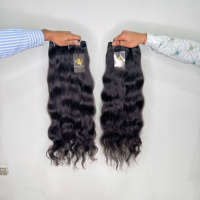 Naturel Aligné Brut Ondulé Non Transformé Indien Remy Extension De Cheveux Cuticule Ondulé Lâche Vague Bundles De Cheveux En Gros