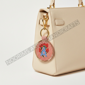 Porte-clés à breloque en perles brodées de qualité supérieure pour les fournisseurs de cadeaux d'entreprise à la recherche d'un accessoire rond unique en stock - Product Image 2