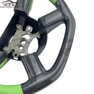 Volant en cuir perforé vert en fibre de carbone ECR Best Selling de Ever-Carbon Racing pour <span class=keywords><strong>Chrysler</strong></span> <span class=keywords><strong>300c</strong></span> - Product Image 5