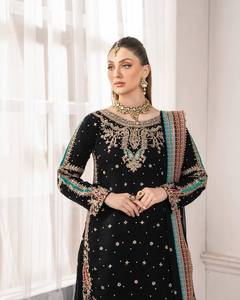 Top y parte inferior del diseñador de la mirada del desgaste del partido con Dupatta - Product Image 4