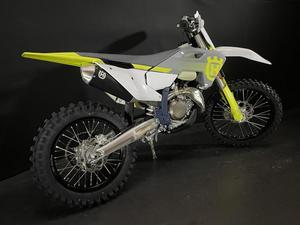 Oferta Increíble: Motocicleta Todoterreno FX 450 (FX450) 2024 Nueva en Venta - Product Image 6