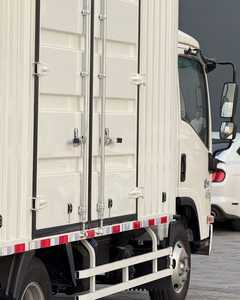 Nueva Camioneta de Carga Isuzu NPR KV100 2025, Estándar de Emisiones Euro 6, 190 HP, 6 Cilindros, 3.0L Diésel, Transmisión Manual, Hidráulica - Product Image 2