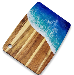 Planche à découper élégante en bois et résine époxy pour cuisine, restaurant, planche à charcuterie, planche à découper en bois d'acacia, résine bleu océan - Product Image 4
