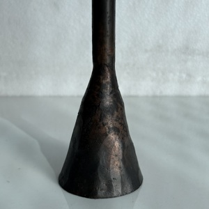 Nouveauté : Porte-bougie en fer forgé à la main avec finition noire pour table à manger, chandelier en métal, décoration de ferme, design moderne - Product Image 3