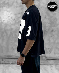 Maillot court réfléchissant noir personnalisé surdimensionné unisexe maillot col en V respirant rétro maille Y2K football Streetwear - Product Image 4