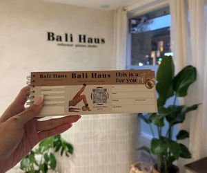 Buono Regalo Personalizzato per Salone di Bellezza, Carta Regalo con Logo Stampato per Tecnici di Ciglia e Unghie, Articoli di Cancelleria per Parrucchieri, Fisico Perforato - Product Image 2