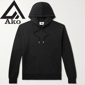 เสื้อฮู้ดสีดำคลาสสิก ดีไซน์โลโก้เรียบง่าย ทันสมัย สวมใส่สบาย เหมาะสำหรับแฟชั่นลำลองในชีวิตประจำวัน โดย Ako - Product Image 1
