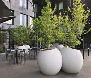 Grand pot de fleurs rond moderne en fibre de verre FRP pour la décoration extérieure de jardin, balcon, terrasse et aménagement paysager - Product Image 4