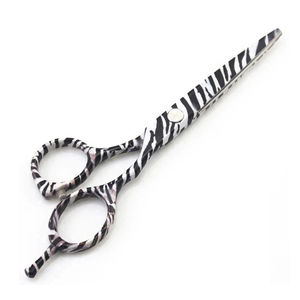 Tijeras de Peluquería Profesionales de Acero Inoxidable Japonés 440C, Hechas a Mano en Pakistán - Product Image 4