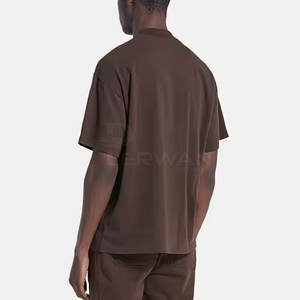 T-shirt surdimensionné léger de qualité supérieure pour les hommes T-shirt surdimensionné fait de coton de conception personnalisée pour les hommes - Product Image 2