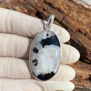 Handmade Natural Moonstone Pendant 925 Sterling Silver Gemstone Necklace Jewelry For Women Gift - Product Image 5