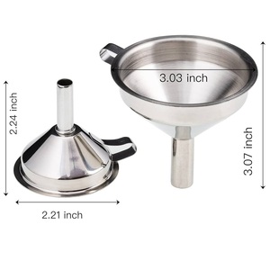 Ensemble de 2 entonnoirs à huile en acier inoxydable suspendables pour usage domestique, avec brosse, compatibles lave-vaisselle, distributeur de liquides et de poudres à large ouverture pour la cuisine - Product Image 5