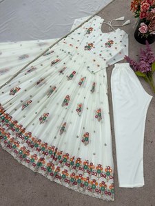 มีสีขาวคลาสสิกและสีทองร่วมสมัยคู่ kurti พร้อมกางเกงเลกกิ้งปักลายและชุด dupatta ที่มีขอบ - Product Image 5