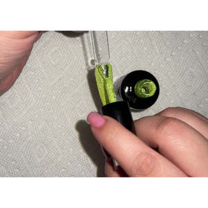 Gel Riflettente A.G.A # Smalto per Unghie UV Verde Neon 17, Flacone da 15ml, Stile Designer per Saloni di Bellezza, Campione Gratuito, Magnetico Solido - Product Image 1