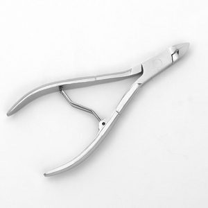 Outils de manucure en acier inoxydable Coupe-ongles et pinces à cuticules Fournitures pour coupe-ongles - Product Image 2