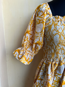 Robe Maxi Bohème Robe en Coton à Fleurs Jaune avec Col Carré Bloc à la Main Imprimé Style Décontracté Robe Longue en Coton Indien - Product Image 2