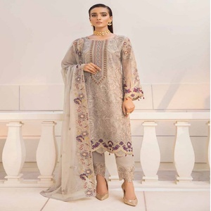 Trajes indios de chifón de 3 piezas con bordado pesado de marca original para bodas y fiestas Pakistani Ramsha Volume Chevron - Product Image 6