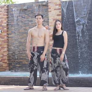 Pantalon à poches surdimensionnées de style Naga pour hommes, coupe ample, design traditionnel, toile légère et confortable, taille élastique pour tous les jours - Product Image 5