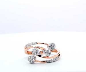 แหวนเพชรหลายแถวสีโรสโกลด์14K สไตล์ดีไซน์แบบห่อเปิดพร้อมลูกแพร์ธรรมชาติและการเน้นที่คลัสเตอร์กลม - Product Image 5