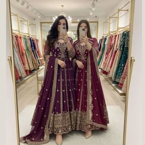Professionnels en la vente de la meilleure collection de vêtements indiens, magnifique georgette avec broderie, costume Anarkali - Product Image 5