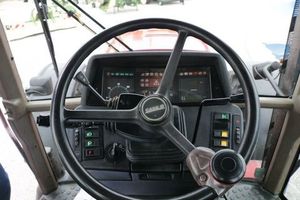 รถแทรกเตอร์ล้อตีนตะขาบ Case IH คุณภาพสูงสำหรับขาย พร้อมชุดเกียร์ปั๊มและเกียร์เครื่องยนต์ที่ยอดเยี่ยมสำหรับงานเกษตรทุกประเภท - Product Image 3