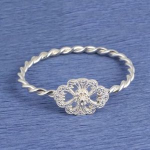 925 Sterling Silver Erzurum Twisted <b>Bracelet</b> with Filigree <b>Flower</b> Stone Embellishment - Product Image 1