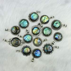 สร้อยคอจี้กลมสีเงินสำหรับผู้หญิงเครื่องรางอัญมณีลาบราดอไรต์หลายแบบสำหรับผู้หญิง - Product Image 3