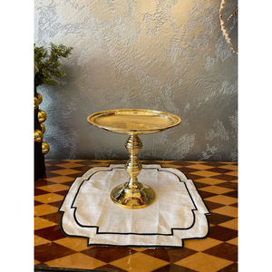 Soporte redondo grande para pasteles en metal galvanizado con acabado pulido, perfecto para exhibiciones elegantes de postres y ocasiones especiales - Product Image 2