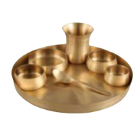 Sagan Thali Ensemble de 10 pièces traditionnel en laiton plaqué Ensemble de cadeaux pour les mariages Festivals Pooja Rituals Vaisselle décorative indienne