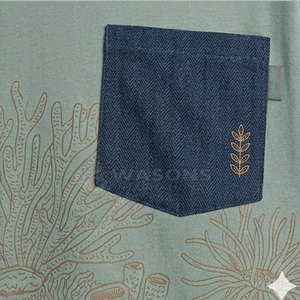 Camiseta de punto extragrande con estampado 2026 para hombre, logo frontal, estilo urbano moderno, gráfico, corte holgado, a la moda, cómoda. - Product Image 5
