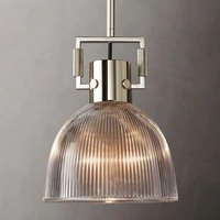 Élégant lustre et suspension en verre K9 avec cordon, design chic, lumière blanc chaud 2700K à intensité variable, construction en métal et calcite