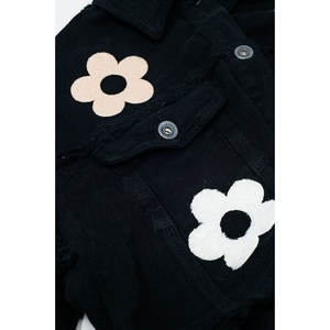 Giacca Corta in Denim Elasticizzato Nero da Donna con Tasche sul Petto e Dettagli Floreali Ricamati, 98% Cotone 2% Elastan - Product Image 1