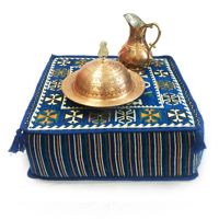 Table d'appoint orientale anatolienne ottomane, motif floral et géométrique brodé, housse amovible tissée