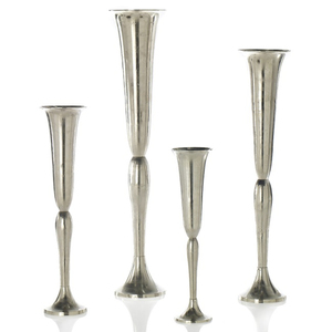 Vase à fleurs décoratif moderne en aluminium argenté durable pour la décoration intérieure de table - Product Image 1